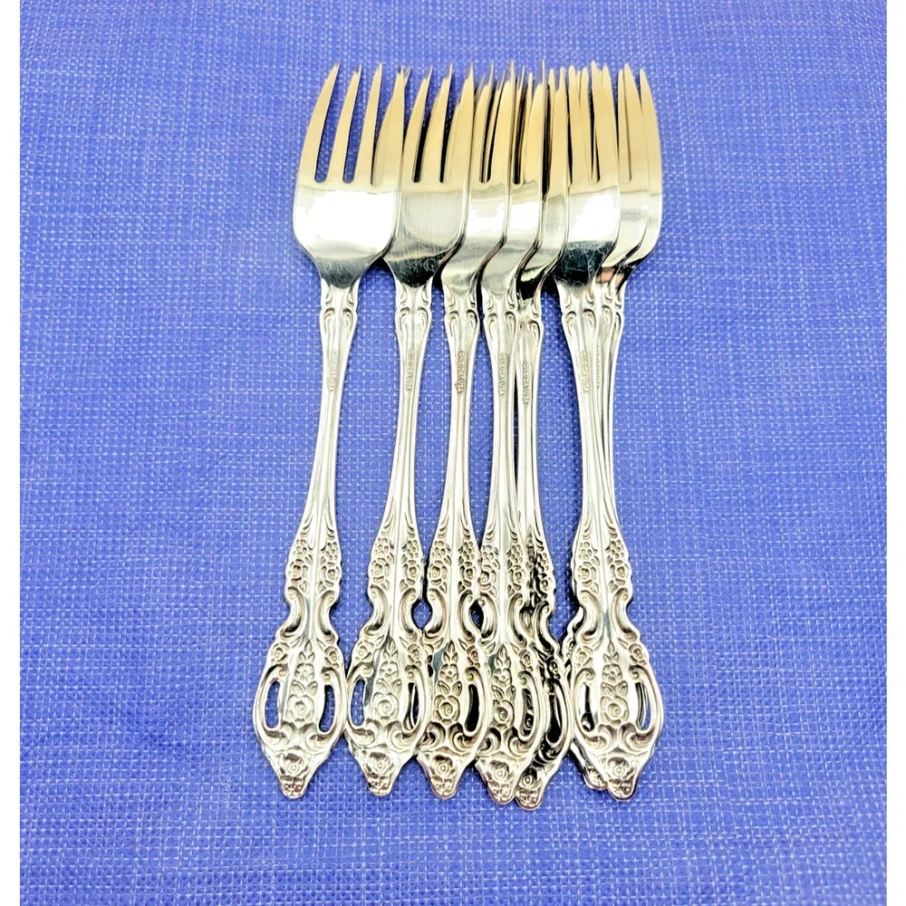 Lot of 8 Oneida Renoir Pembrooke 6 3/4